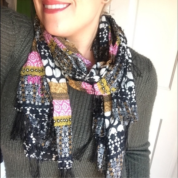 ISO Roxy Scarf - Picture 2 of 2